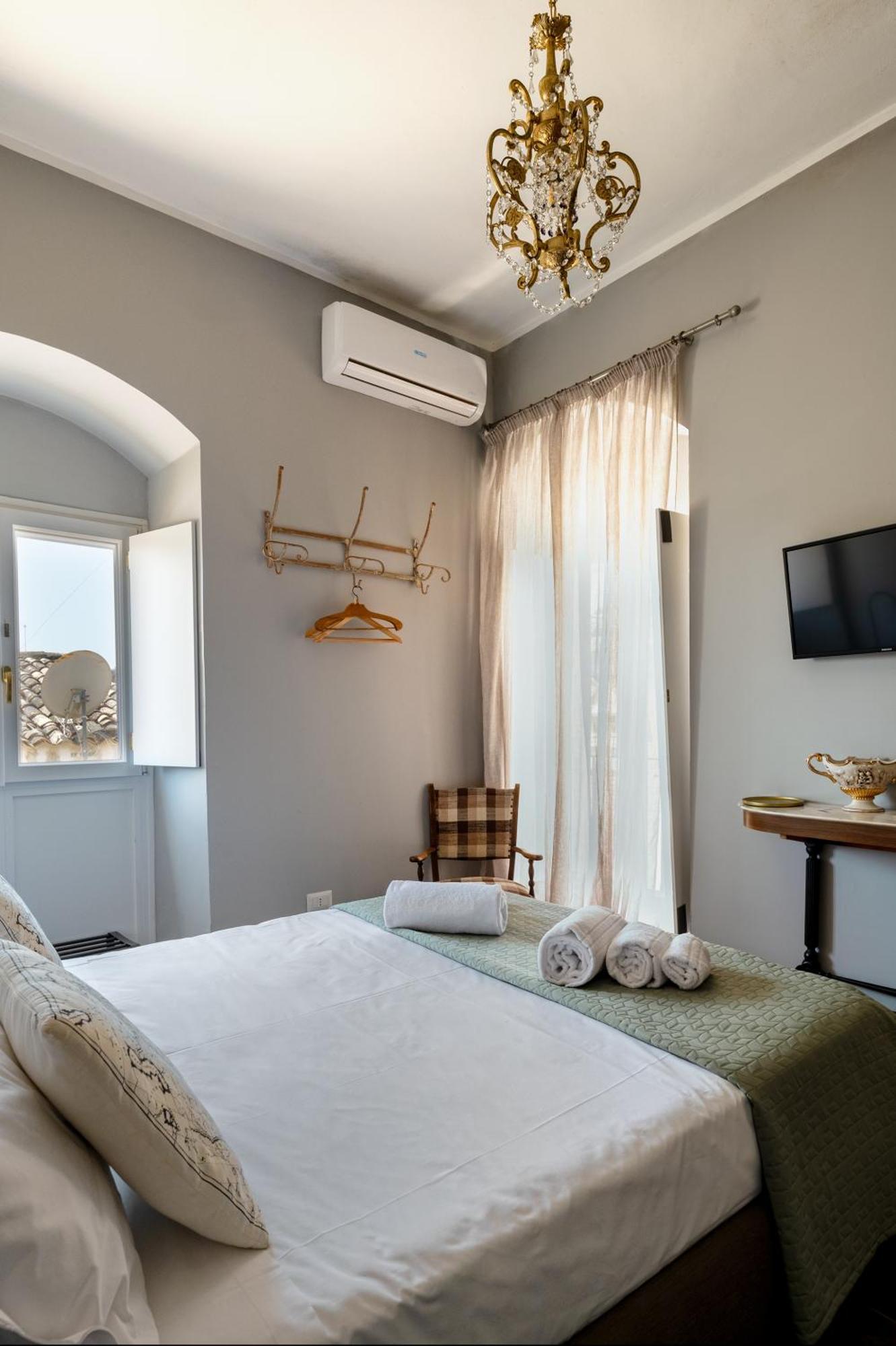 Zioli Bed and Breakfast Noto Buitenkant foto